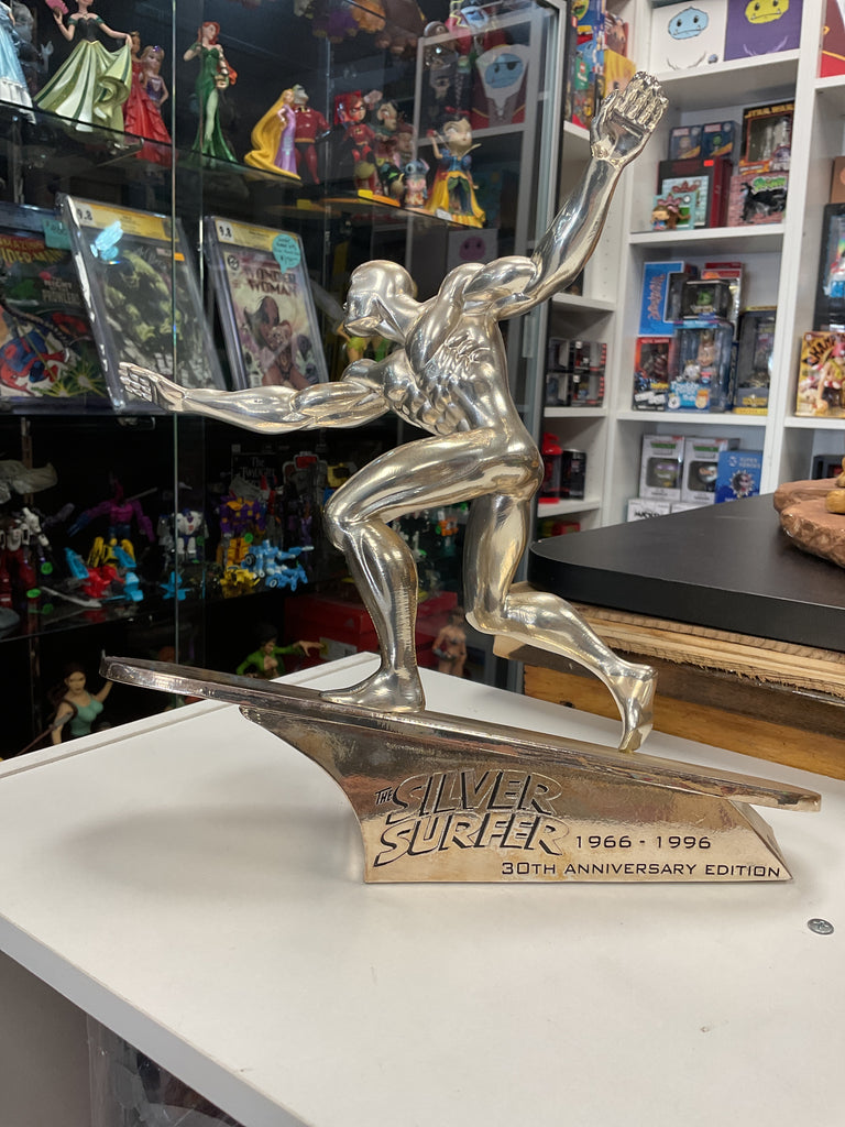 Silver Surfer 30th Anniversary Statue 410/1800 (No Box)