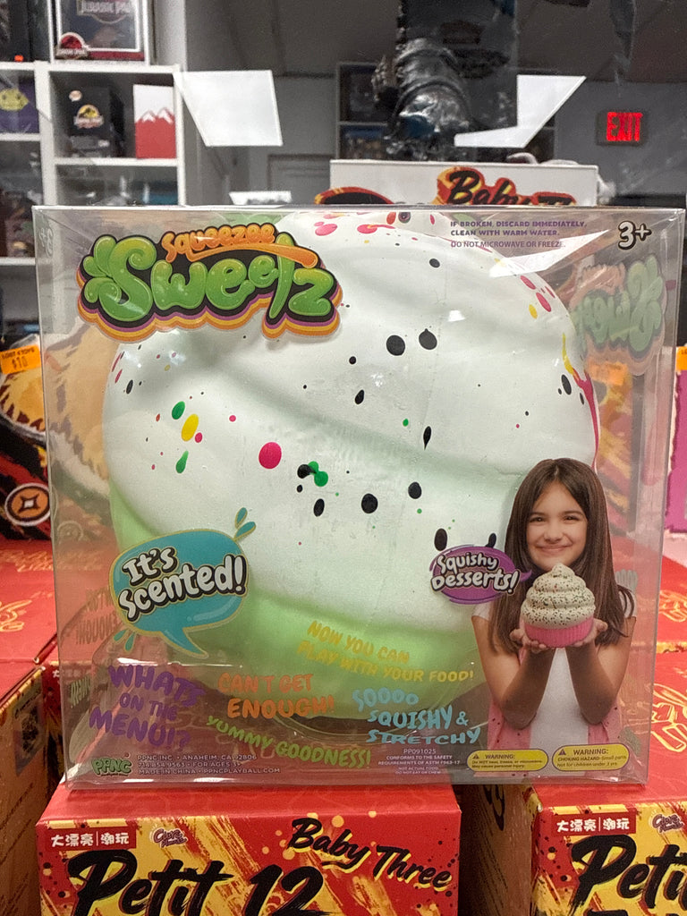 Squeezee Sweetz Cupcake Green