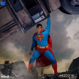 Superman The Man Of Steel One:12 MezcoToyz