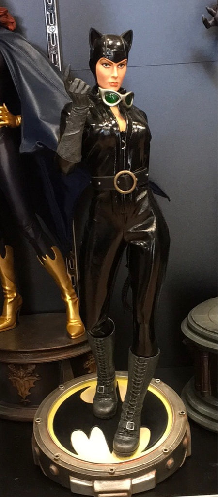 DC Direct Catwoman 1 4 Scale Statue Lost 4 Toys dc-direct-catwoman-1-4-scale-statue-lost-4-toys